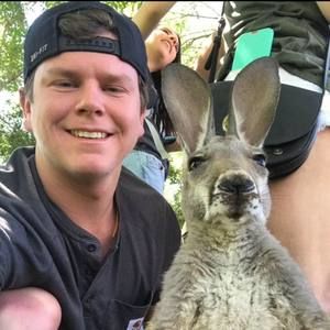 Meet your Posher, Corey